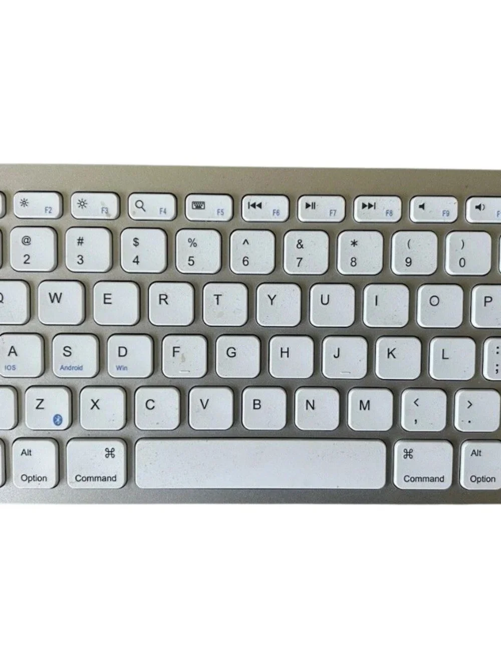 Anker Ultra-Compact Bluetooth Wireless Keyboard – White/Silver - No Dongle